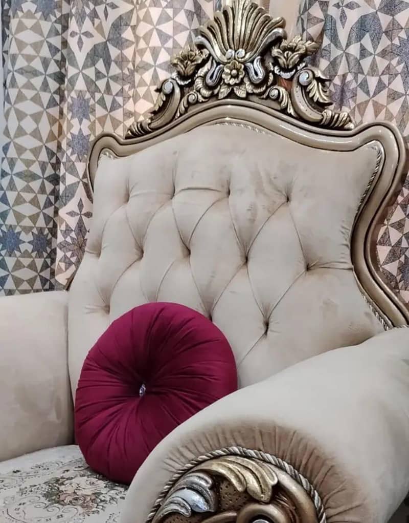 7 seaters sofa with side table 2