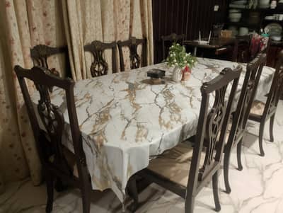 Dining table with 8 chairs for sale