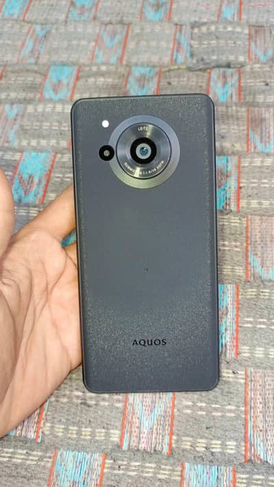 Sharp Aquos Sense7 Snapdragon 8 gen 1