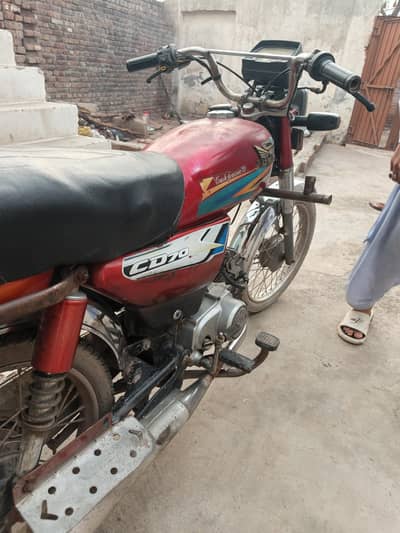 Road prince 70cc bike milage 45km and no accident all that's clear