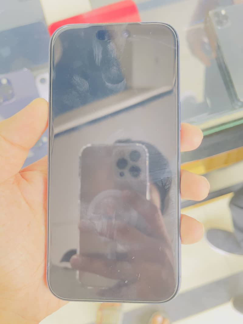 Apple iPhone 17 Pro Max 3
