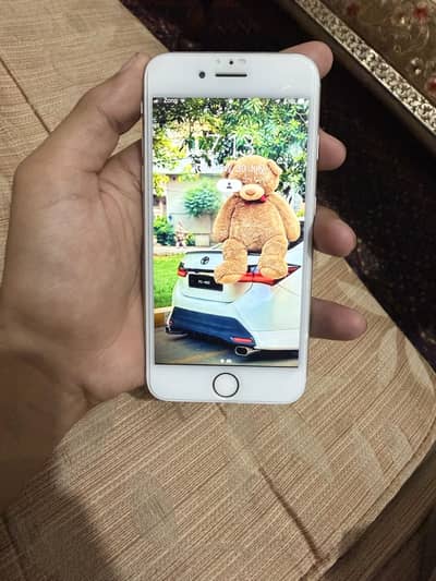 Apple iPhone 7
