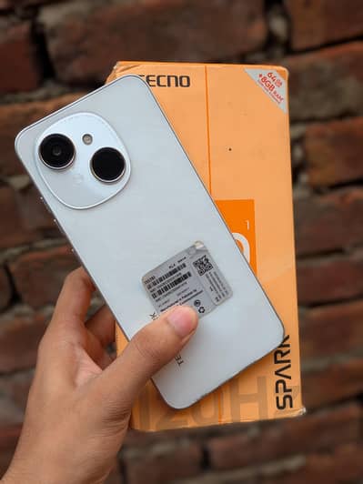 Tecno Spark Go 1 4+4gb_64gb Mobile + Box