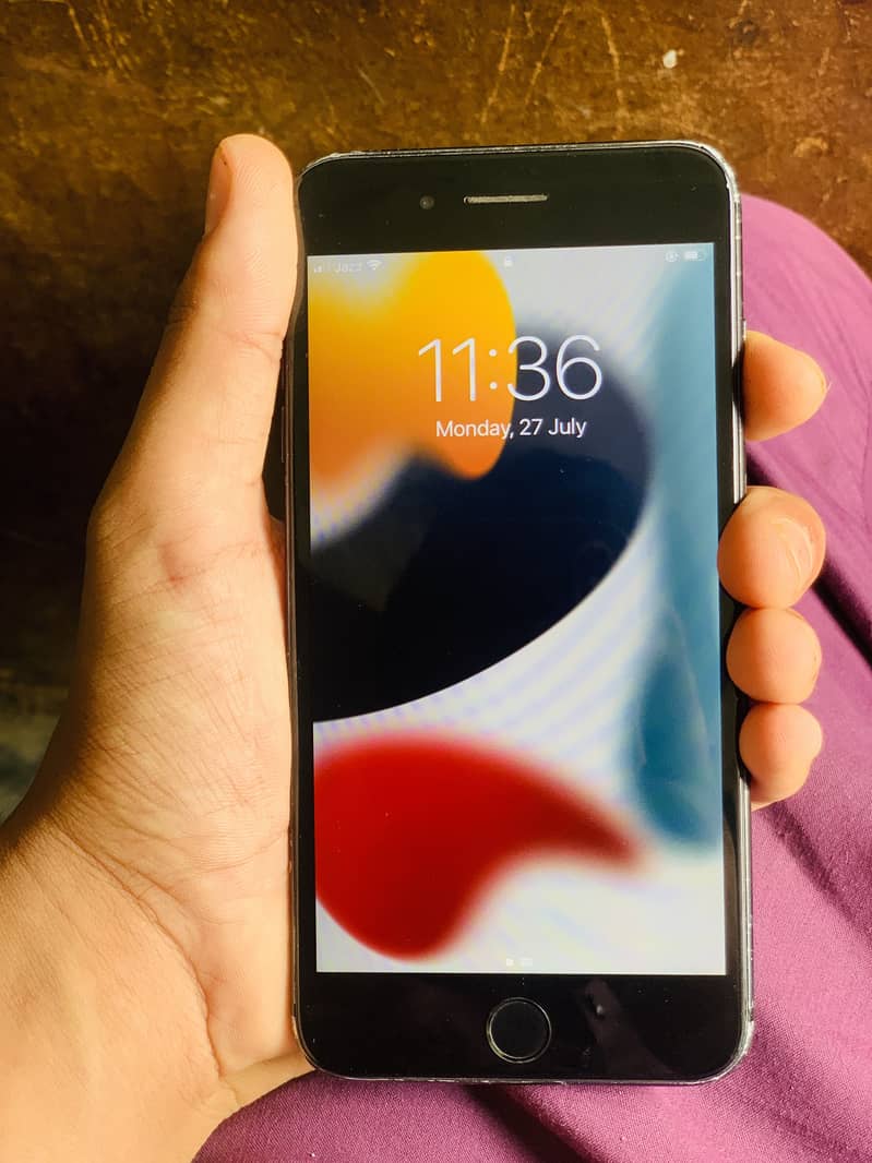 Apple iPhone 7 Plus 2