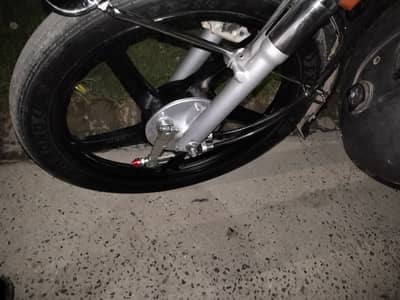125 ybr shape alloy rim