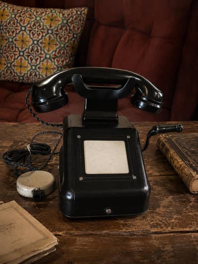 vintage black telephone