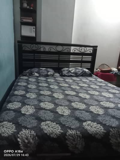 iron rod bed