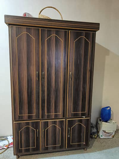 wood almari for sell