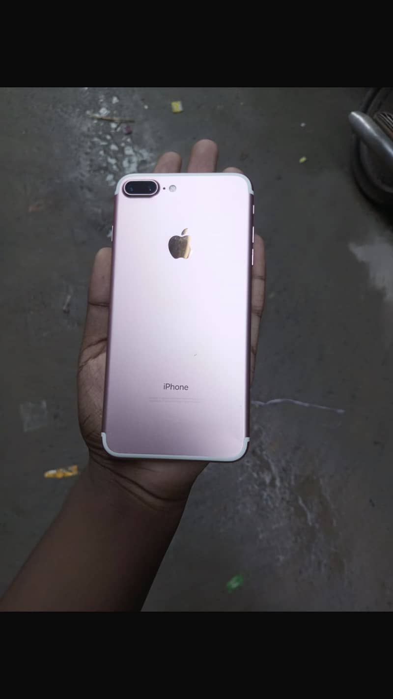 Apple iPhone 7 Plus 0