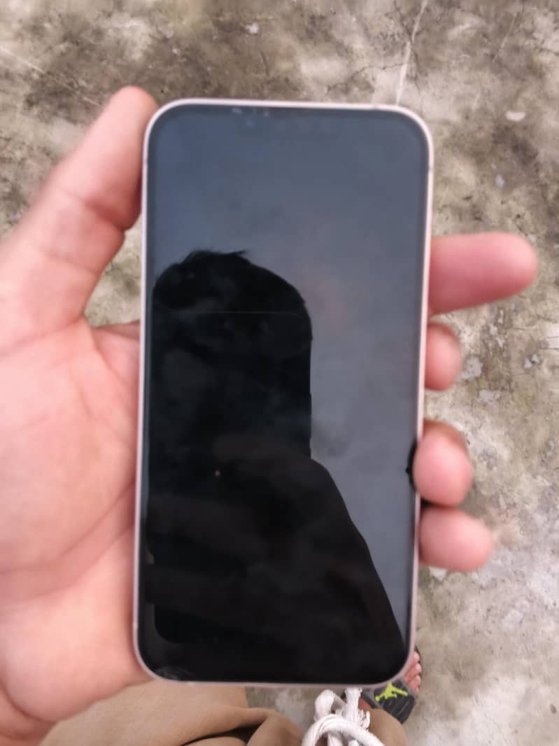 Apple iPhone 13 2