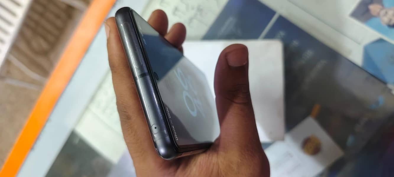 Google Pixel 7 5