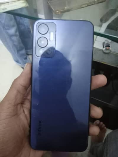 Infinix Hot 12