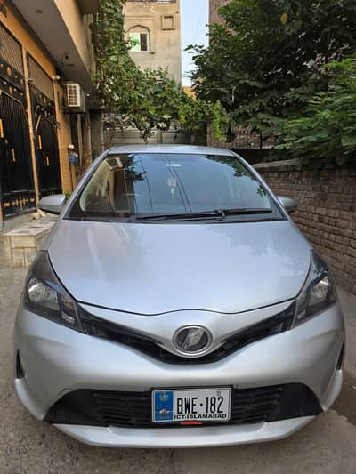 Toyota Vitz 2015