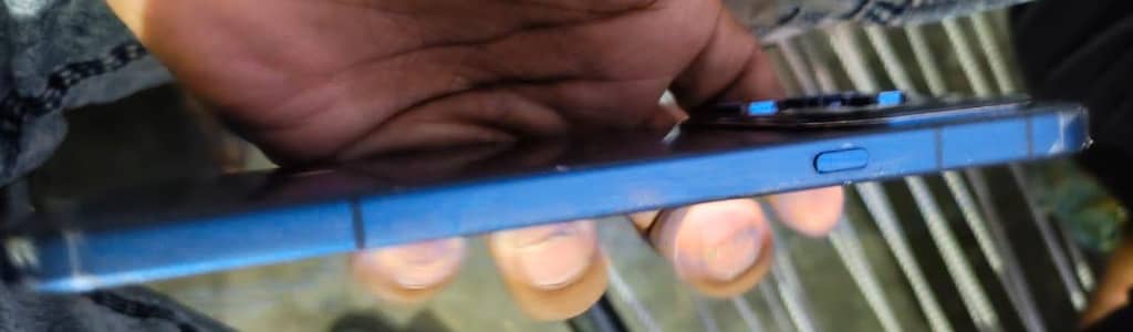 Infinix note 60 pro 5g blue clolour 3 months used 9 month wranty left