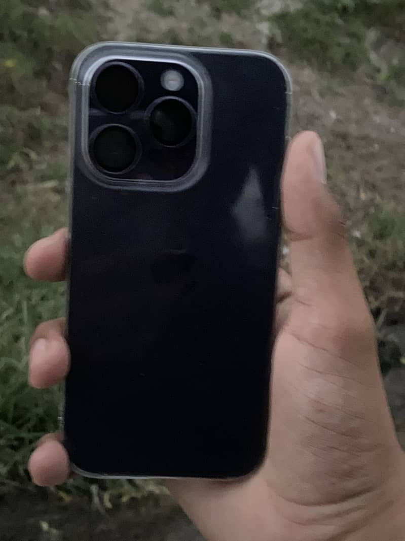 Apple iPhone 14 Pro 1