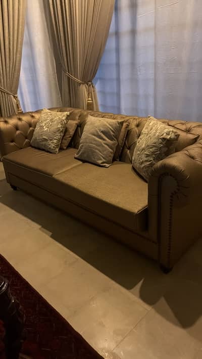 Selling Sofa mint condition