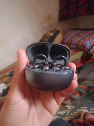 Honor choice ear clips best for  pubg