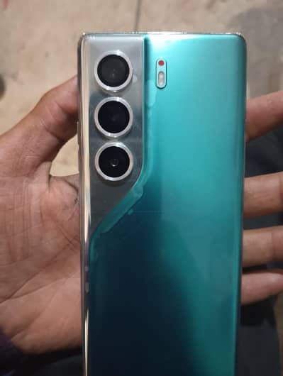 Tecno CAMON 40 Pro