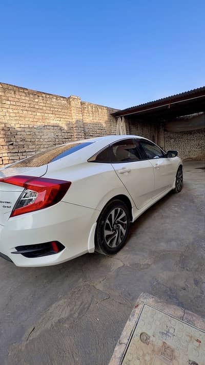 Honda Civic Oriel 2017
