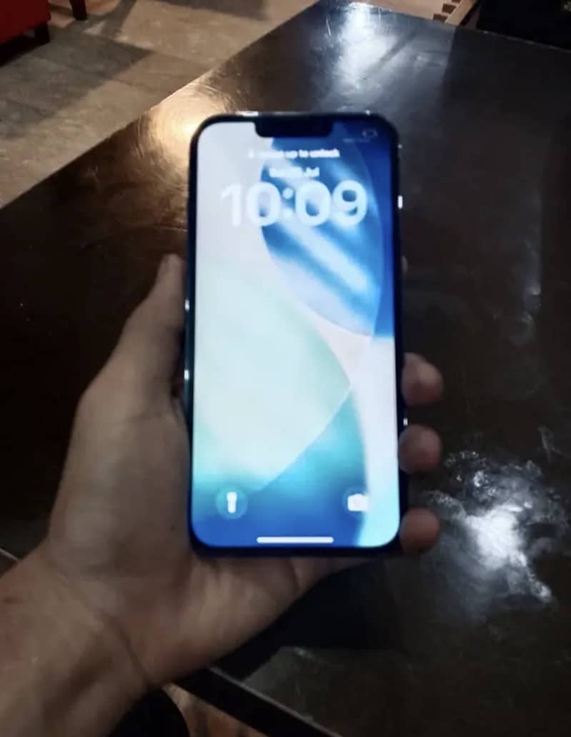 Apple iPhone 13 Pro 1