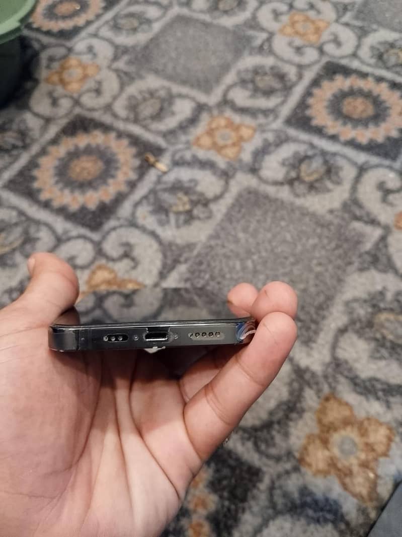 Apple iPhone 13 Pro 5