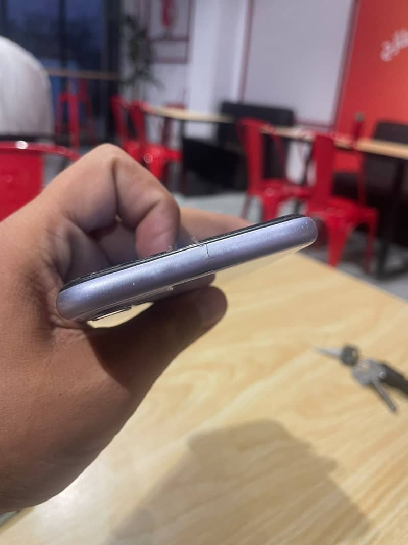 Apple iPhone 11 5