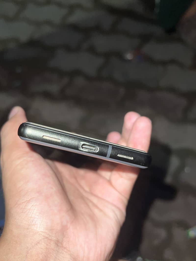 Google Pixel 6a 3