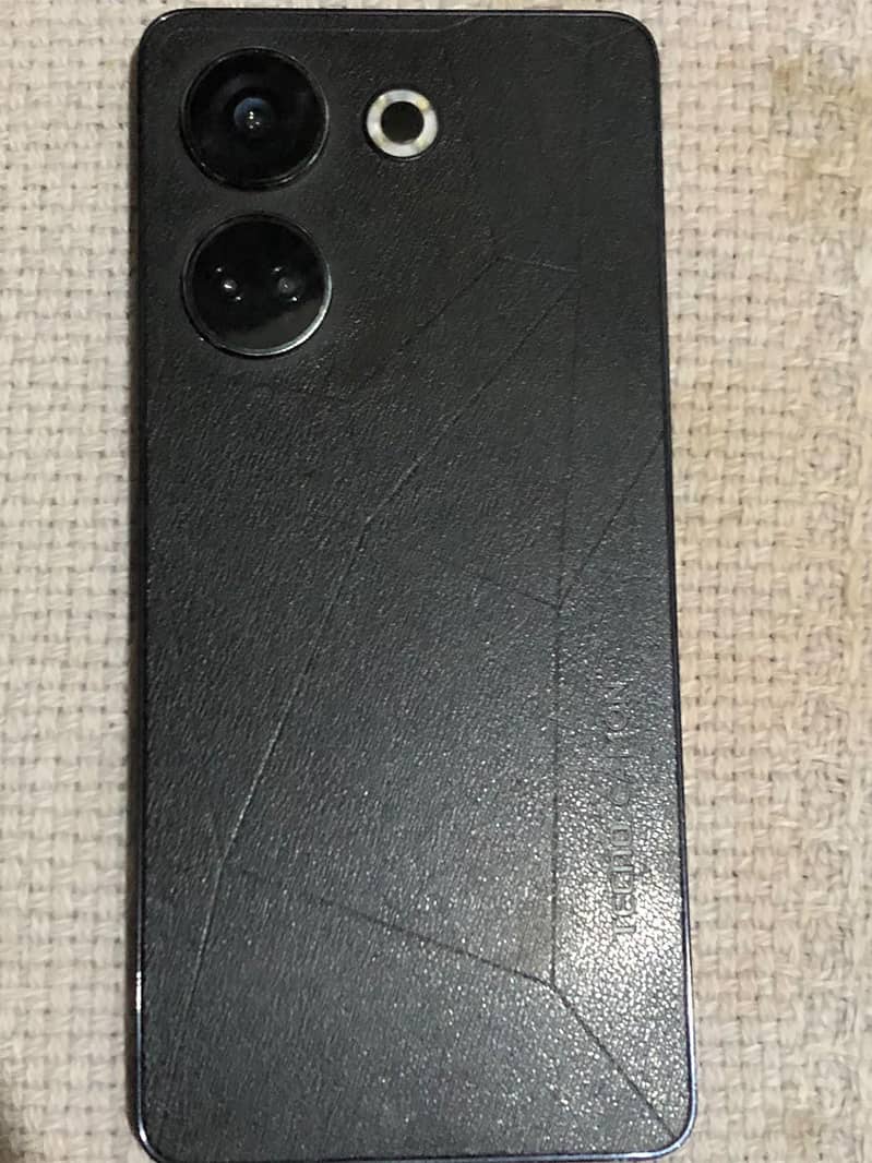 Tecno CAMON 20 2