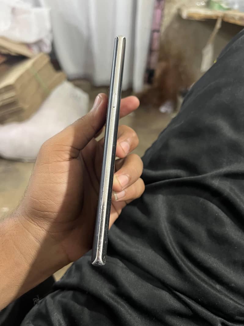 Samsung Mobile Note 8 2