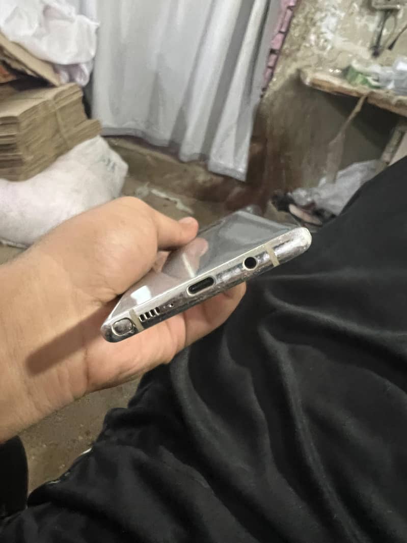 Samsung Mobile Note 8 3