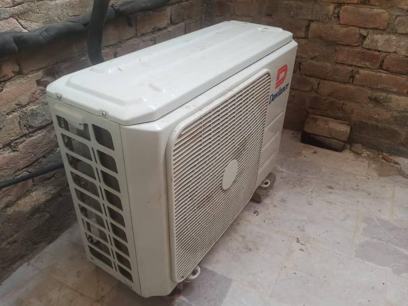 Dawlance Inverter Split AC 4