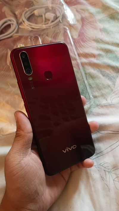Vivo y17 urgent sale 0/3/2/8/3/2/2/9/1/2/1 Whatsapp