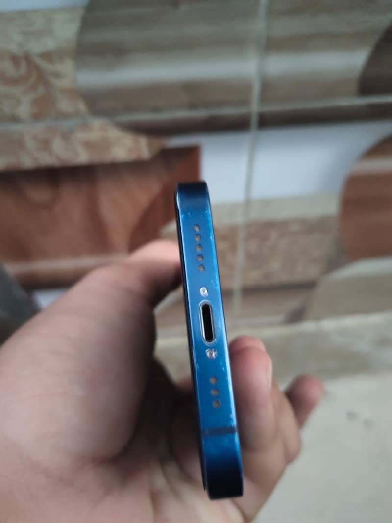 Apple iPhone 12 2