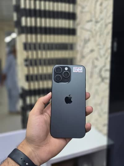 Apple iPhone 16 Pro Max