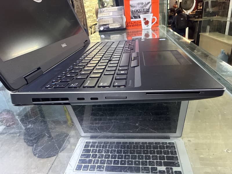 Dell Precision 7530 3