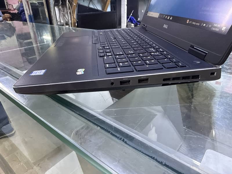 Dell Precision 7530 4