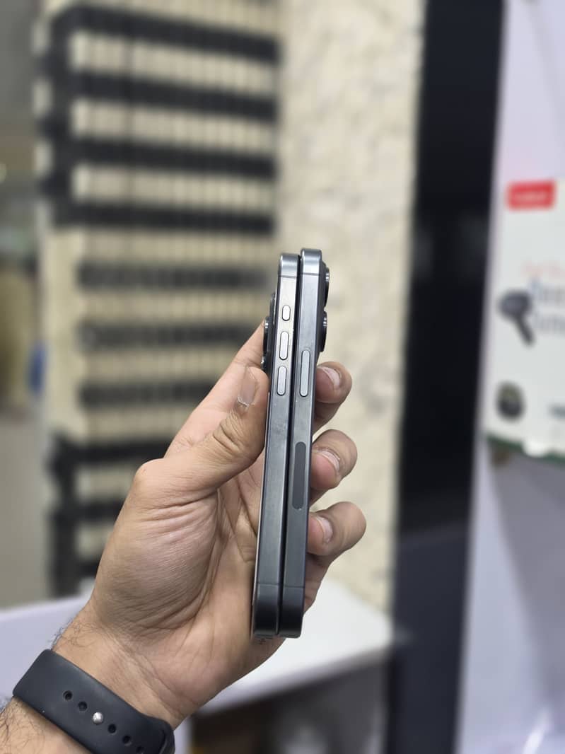 Apple iPhone 15 Pro 1
