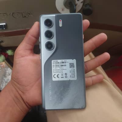 Tecno CAMON 40