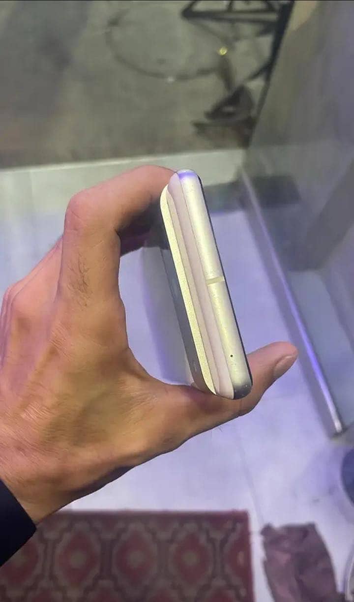 Google Pixel 7 5