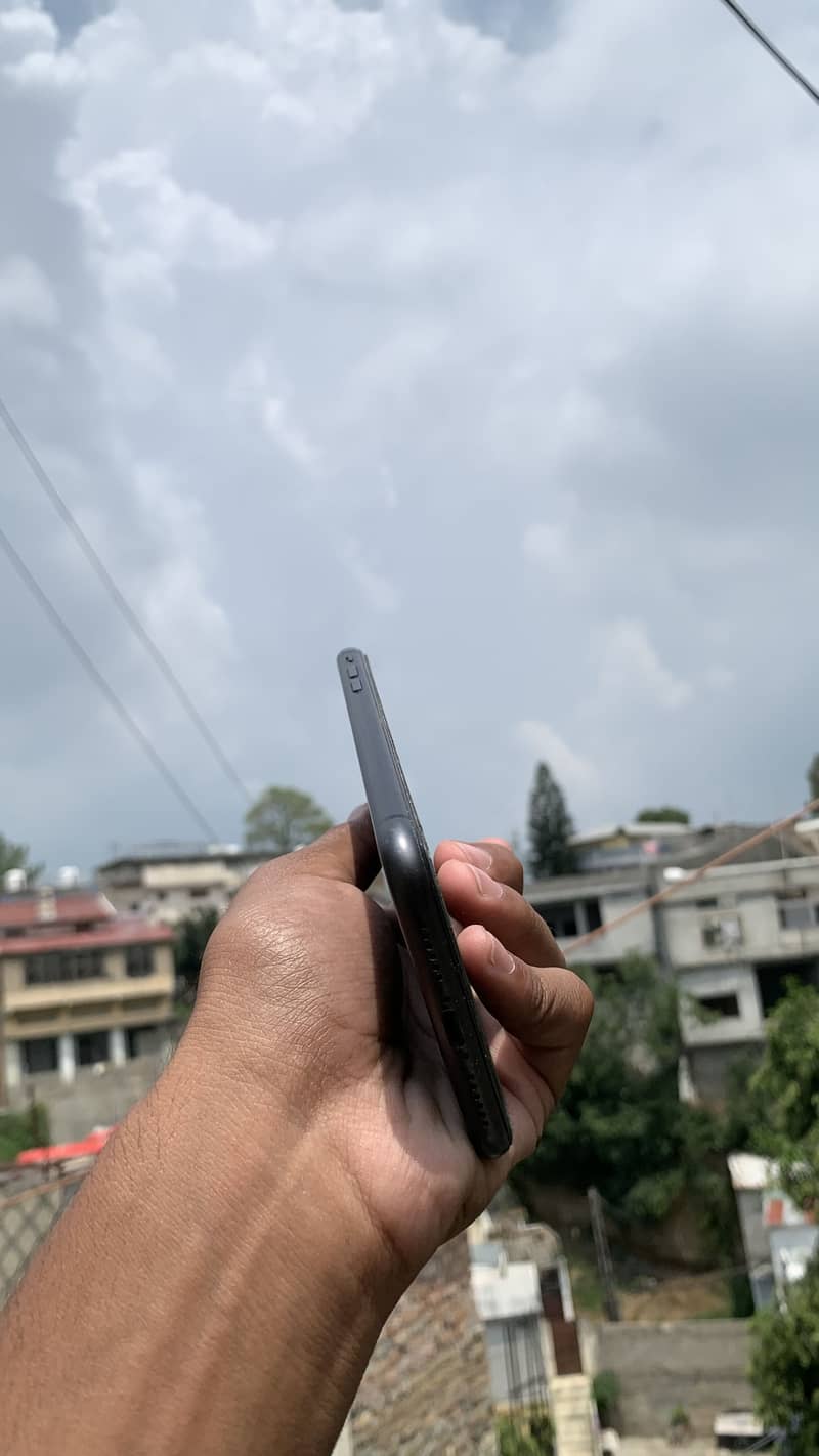 Apple iPhone 11 2