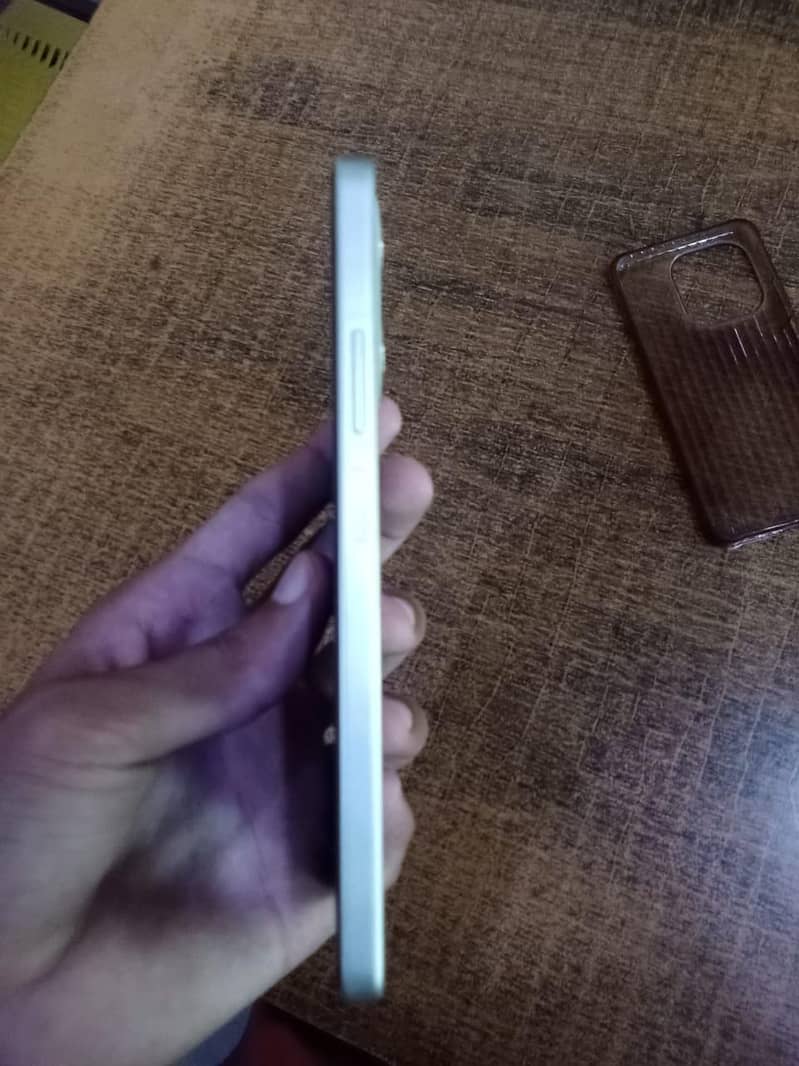 OPPO A5 Pro 1