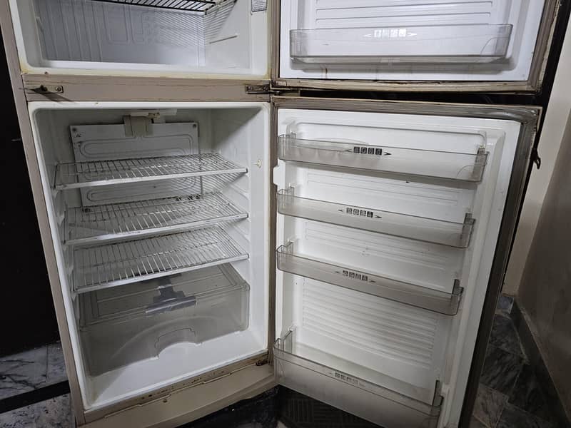 Dawlance Fridge 4