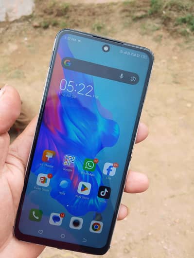 Tecno Camon 18