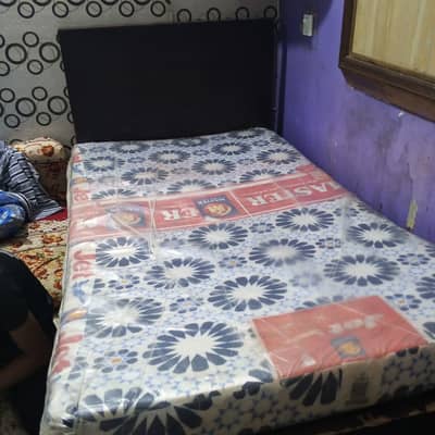 Single bed with new mattress for sale