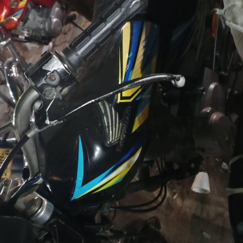 125 fuel 2