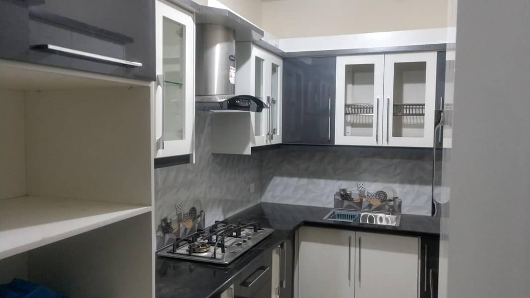 Kitchen & Woardrobes 4