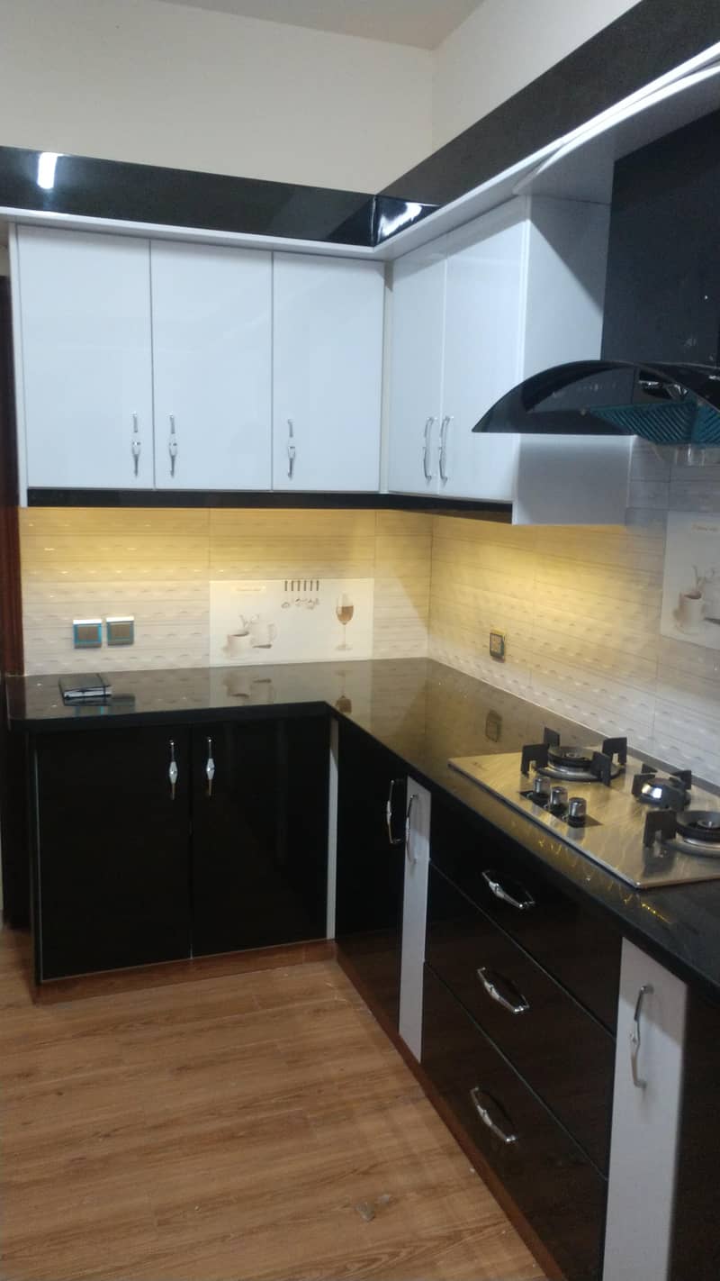 Kitchen & Woardrobes 6