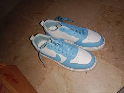 Used NIKE Air jordans Blue colour