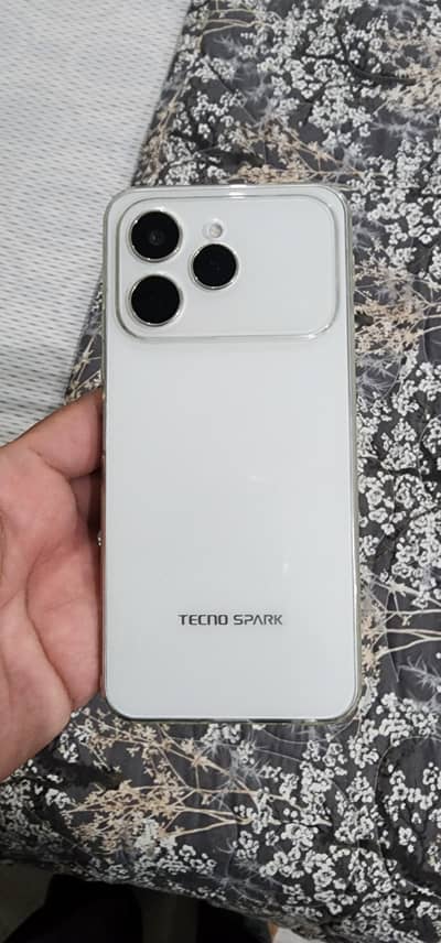 Tecno Spark 40