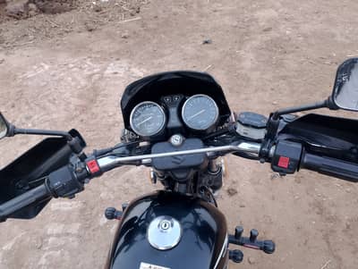 Suzuki GS 150 2021